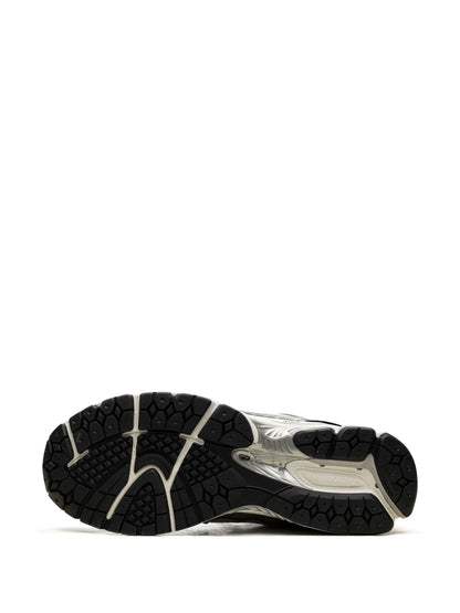 New Balance 1906 Métallique Et Argenté