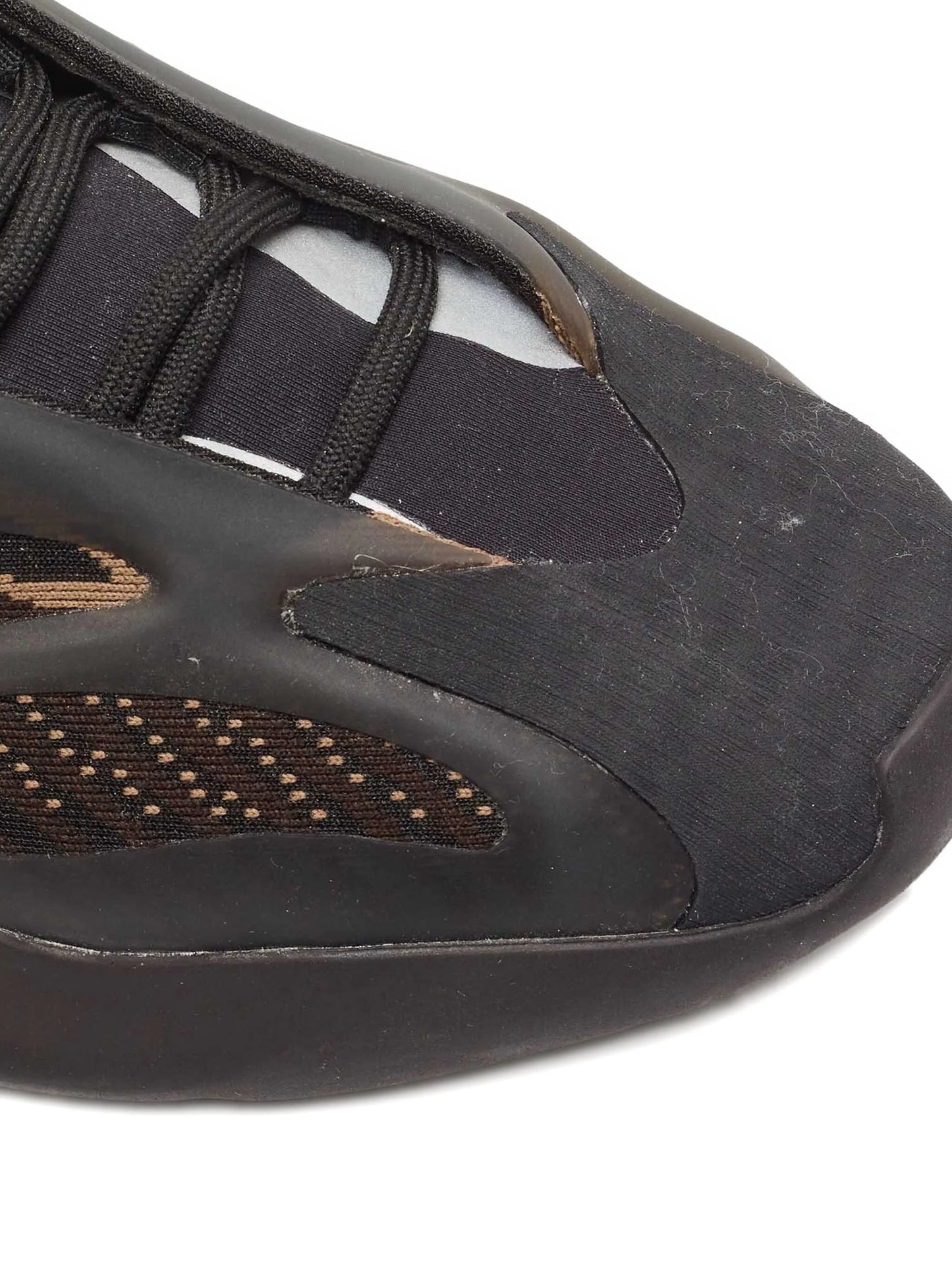 Yeezy 700 V3 Marron foncé