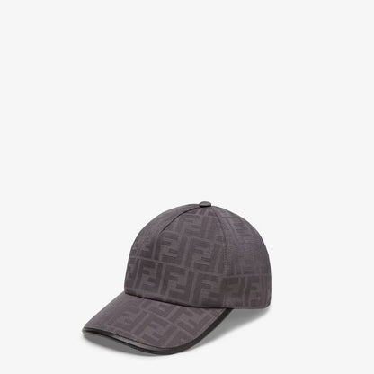 Fendi Casquette en nylon FF Gris
