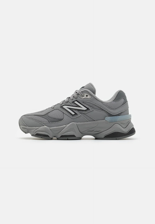 New Balance 9060 Gris
