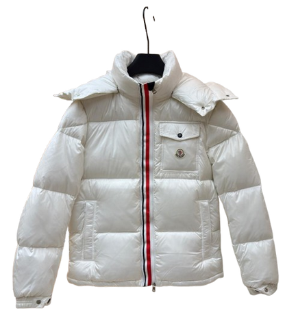 Doudoune Moncler courte à capuche Montbeliard