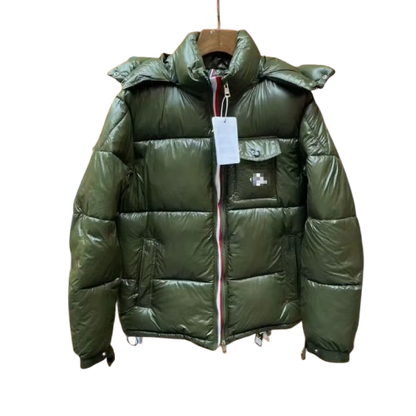 Doudoune Moncler courte à capuche Montbeliard
